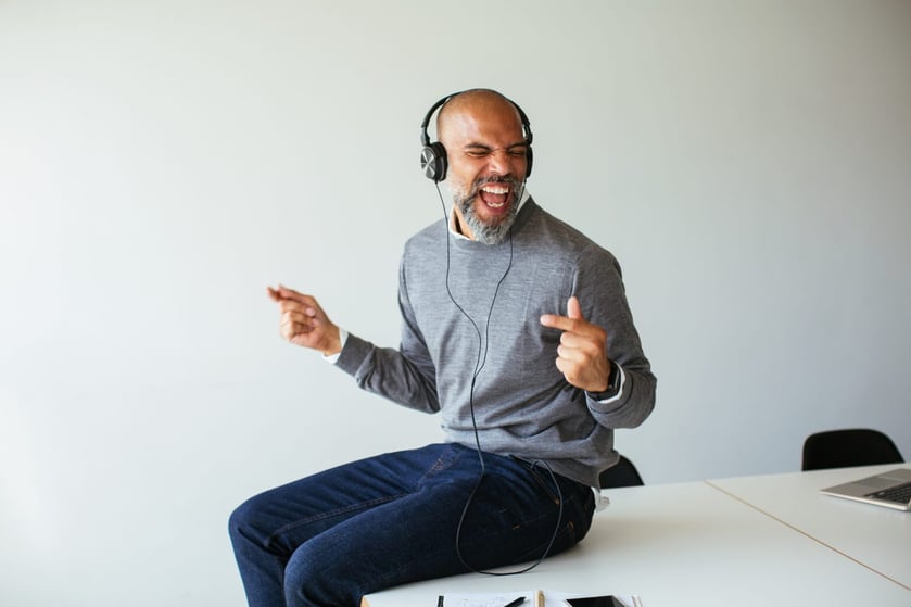 Stocksy_txp56733aa2ZRp200_Large_2170973-scaled-e1653654375521